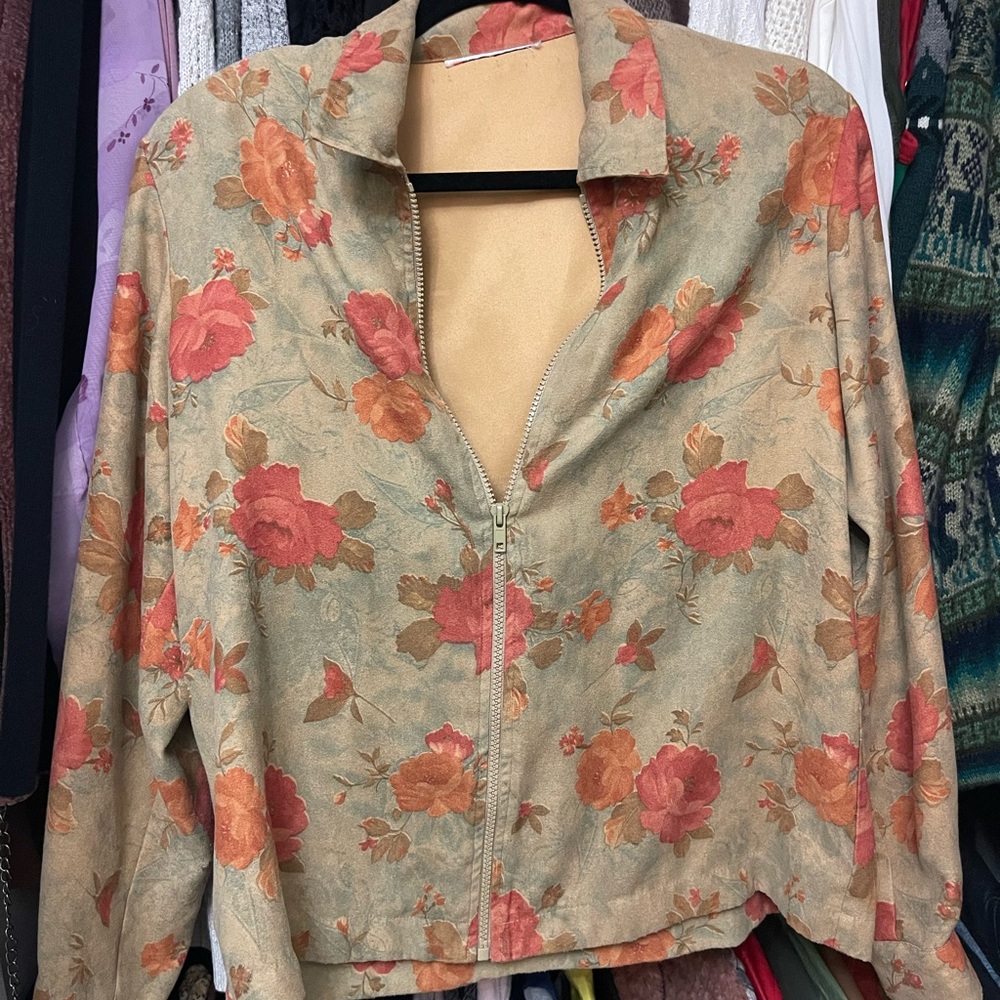 Vintage Floral Zip-Up Jacket
